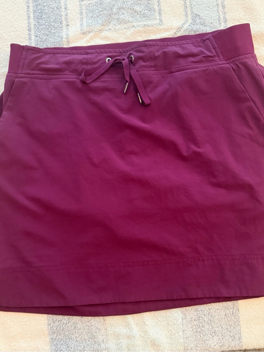 Athleta Burgundy Wine Active Skort Built In Shorts Drawstring Size 10
